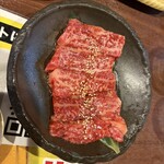 黒毛和牛炭火焼肉と元祖信州冷麺 縁 - 特上カルビ