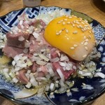 もつ焼 かど - 料理写真:レバトロユッケ