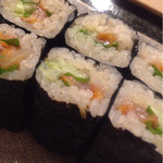 鮨 絲 - ひもきゅう巻