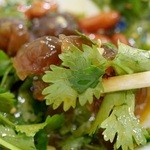 大鵬 - クラゲ頭の黒酢とパクチー和え