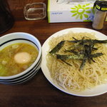 つけ麺処 くっちゃいな - つけざる さっぱり醤油 大盛り＋ﾊﾞﾀｰ＋味玉(ｻｰﾋﾞｽ) 10/3/1