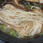 だるまのめ  - 黒だるまの麺アップ
