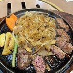 焼肉・ｽﾃｰｷ みーとがぁでん - 