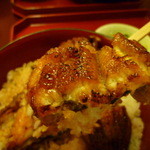 表面はパリッと焼かれ香ばしく中はフワフワでトロトロ♪