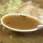 どさんこ大将 - 黒ゴマが効いた特製赤味噌スープ旨いです♪