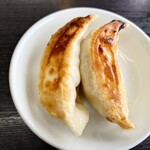 南京亭 - 料理写真:◎◎2個餃子