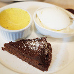 サンク・オ・ピエ - Menu B(4000円・外税)のシェフお任せデザート盛り合わせ