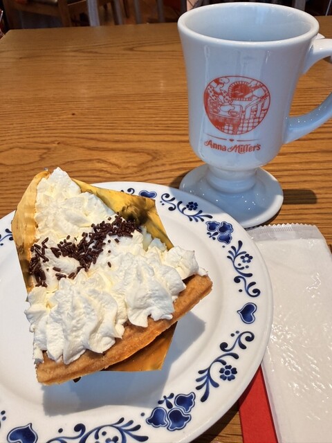 Anna Miller's 南青山店 （アンナ ミラーズ） - 外苑前/アメリカ料理