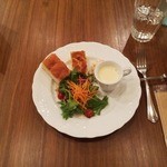 カピートロ - ランチパスタセットにつく前菜・スープ・フォカッチャ