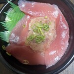 魚丼 - 料理写真: