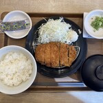 松屋 - 料理写真:得朝ロースかつ定食(納豆)¥590