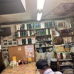 畑岡食堂 - 店内