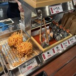 丸亀製麺 - 良かった、野菜かき揚げが、残っていて