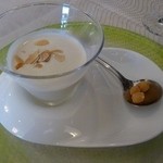 ラ・パルム・ドール - 白いんげん豆の冷製クリームスープ