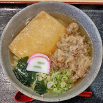 うどん はな明かり - 料理写真:肉入りきつねうどん