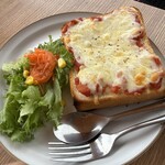 カフェプラス - 料理写真:ピザトースト