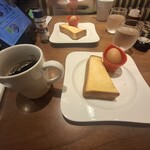 むさしの森珈琲 - 料理写真:ブレンド珈琲＋バタートースト＆ゆで卵（税込495円）