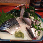 魚菜 - 〆鯖と鰯の刺身