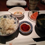 榮屋 - 榮屋膳。日替りです。ご飯はじゃこと昆布の炊き込みです。