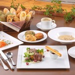 ベーカリーレストランサンマルク - 料理写真:秋　ﾛｲﾔﾙ　4780