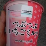 FamilyMart - つぶつぶいちごミルク