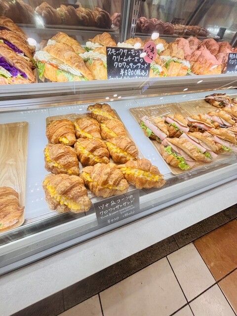 KUROPURI 大阪梅田店 （クロプリ） - 梅田/パン | 食べログ