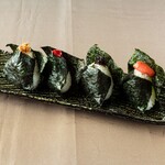 おにぎり（梅・かつお・こんぶ・明太子）