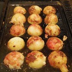 お好み焼き てな - たこ焼き/焼きあがったとこ