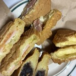 きんぎょ屋 - ハムチーズ、ウインナー、カスタード、あん