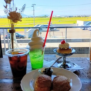 CAFE Smiths'_1