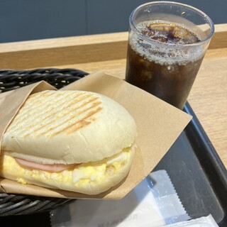 BECK'S COFFEE SHOP_1