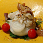 和匠よし乃 - 火取り玉ねぎの鱧サラダ