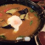 うどん屋 山善 - 揚げなすとトマトの