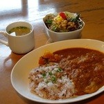 けや木 - ランチ「スパイシーチキンカレー」飲み物orコーヒーゼリー付き800円