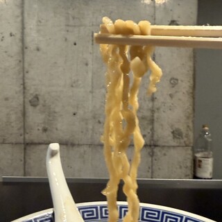 AKEBI_1