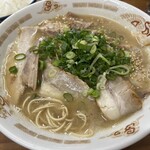 豚骨ラー麺 ごん太 - 料理写真: