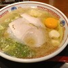 うまかめん - ラーメン850円＋生卵＋にんにく2個