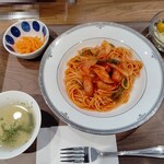 中野珈琲店 - 「ナポリタン」700円(スープ、サラダ、小鉢付き)