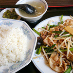 肉ニラ炒め定食（日替わり）