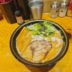 魚介豚骨ラーメン　あき家 - 