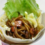 クレープ ボンボン - やきそばクレープ￥450