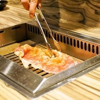 焼肉 ジャンボ はなれ - 2015.5 野原焼はお店のスタッフが焼きます