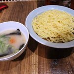Hakatatsukemenhide - 特選博多つけ麺、750円。