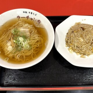 ラーチャン家_0