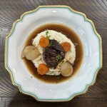Cave des ARTIVEURS  - 黒和牛ほほ肉のブルギニョン風赤ワイン煮込み
