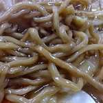Marugame Hanten - 丸亀飯店 ＠板橋本町 五目ヤキソバに使われる太い縮れ麺