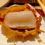青森 帆立家 - 中心部分がレア