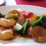 中国レストラン 胡蝶花 - 海老とブロッコリーの黒豆炒め