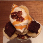 お茶とお菓子まやんち - キャラメルパフェ