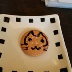カフェ散歩道 - 特別にかわいいビスケットくれました。